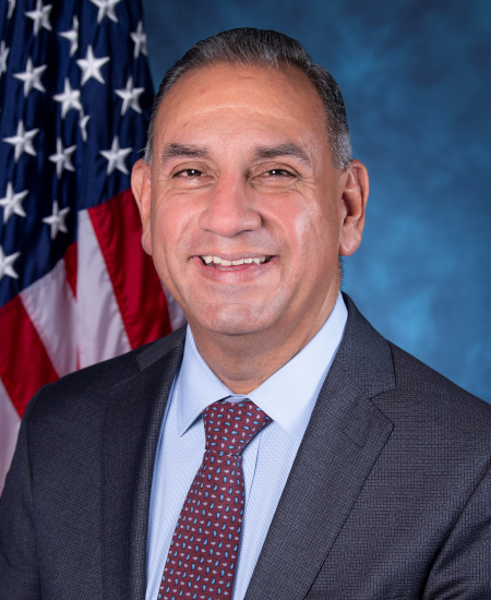 Gilbert Cisneros